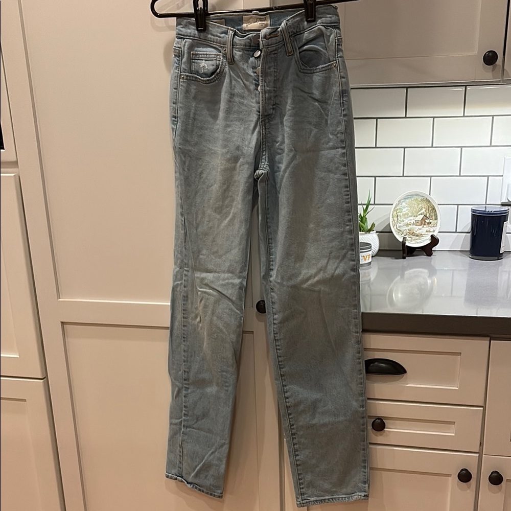 Universal Thread Light Blue Straight Leg Jeans